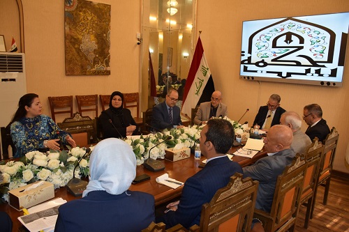 اجتماع اعضاء مجلس الامناء